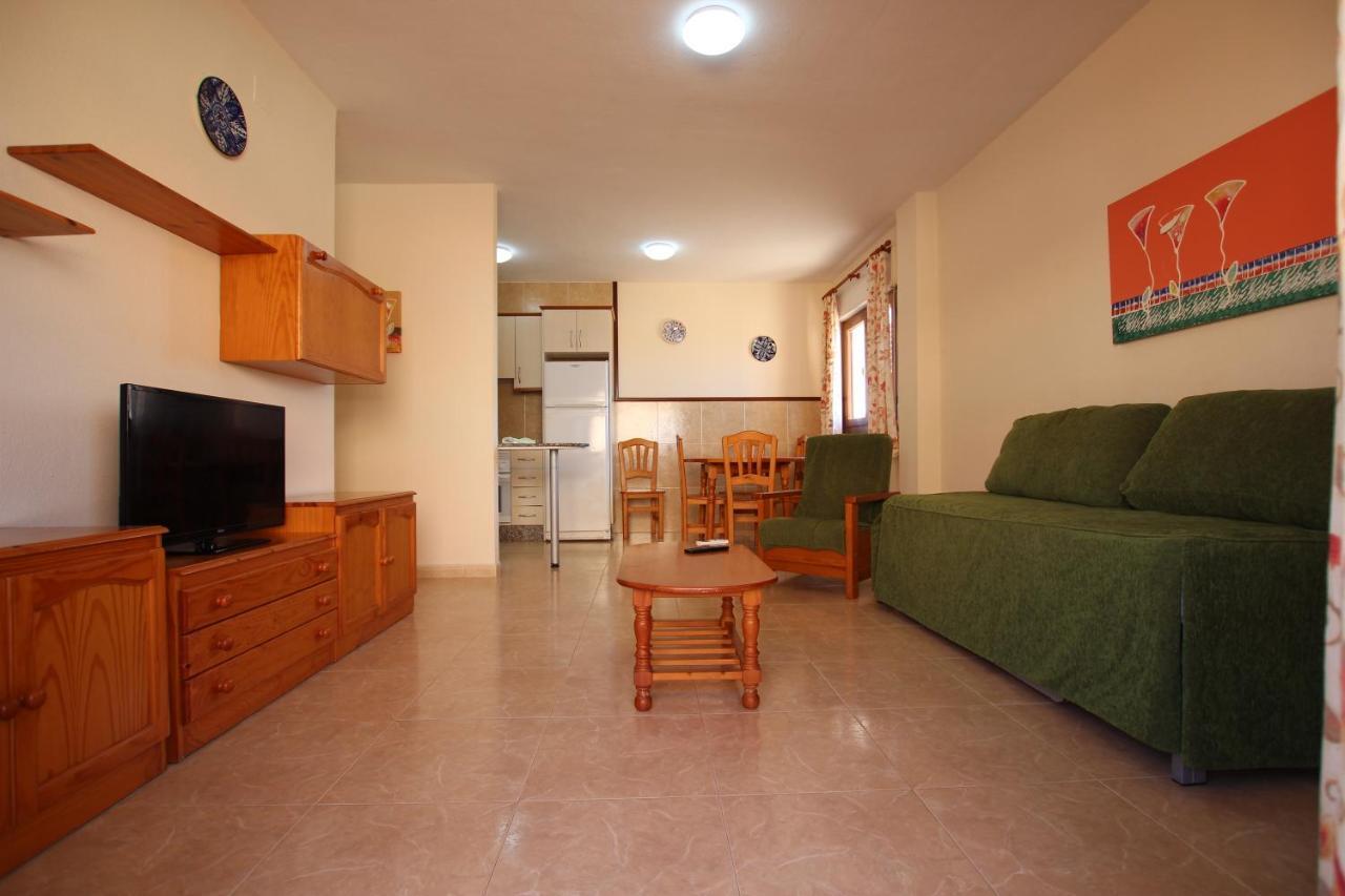 Apartamentos Tesy ラ・マンガ・デル・マール・メノール エクステリア 写真